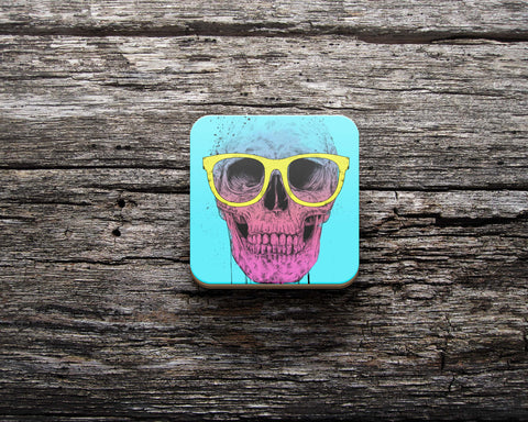 Đế ly bằng gỗ in hình Pop art skull with glasses