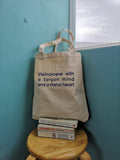 Túi tote in chữ Vietnamese with a Saigon mind and a Hanoi heart