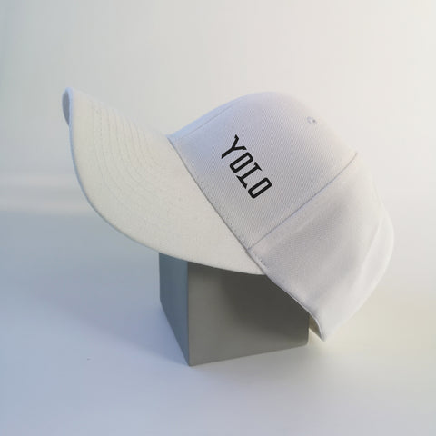 Nón lưỡi trai in chữ  YOLO  (form đứng, nhiều màu)