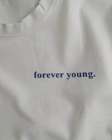 Áo thun cotton 100% in chữ Forever Young (nhiều màu)