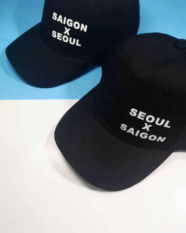 Customize nón với chữ theo yêu cầu- loại basic cap màu đen Saigon x Seoul